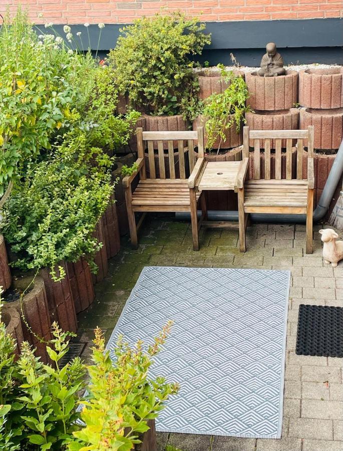 Modernes Appartement Im Gruenen - Stilvoll Und Komfortabel Köln Eksteriør bilde