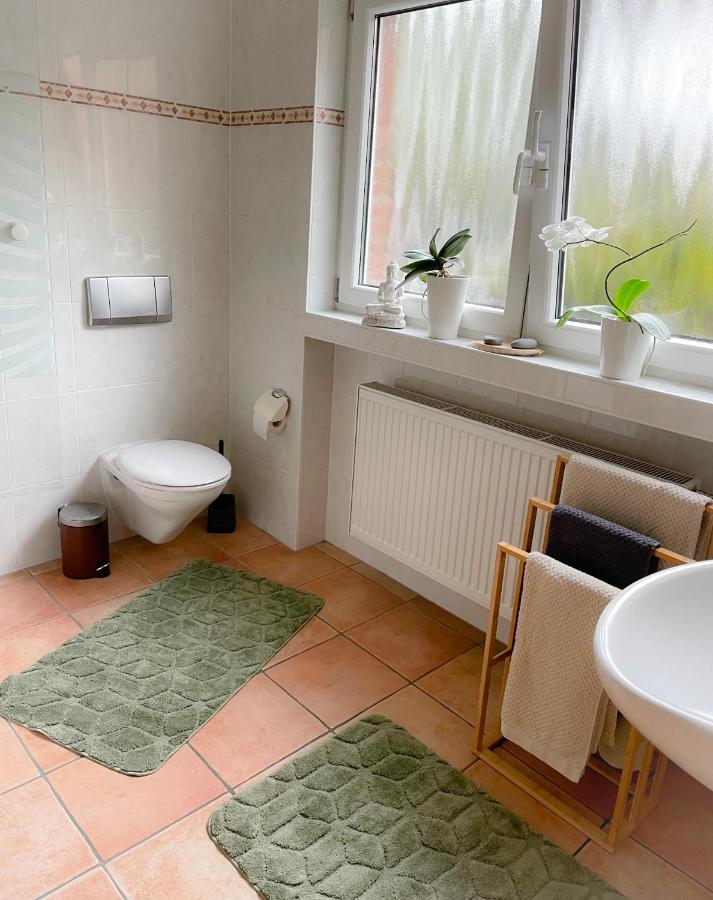 Modernes Appartement Im Gruenen - Stilvoll Und Komfortabel Köln Eksteriør bilde